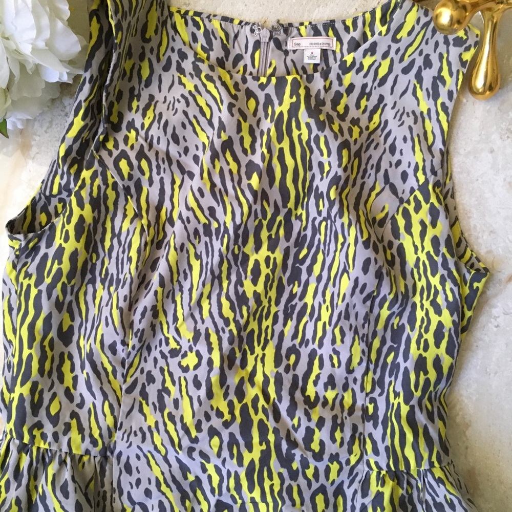💛GAP SHORT SLEEVE DRESS💛